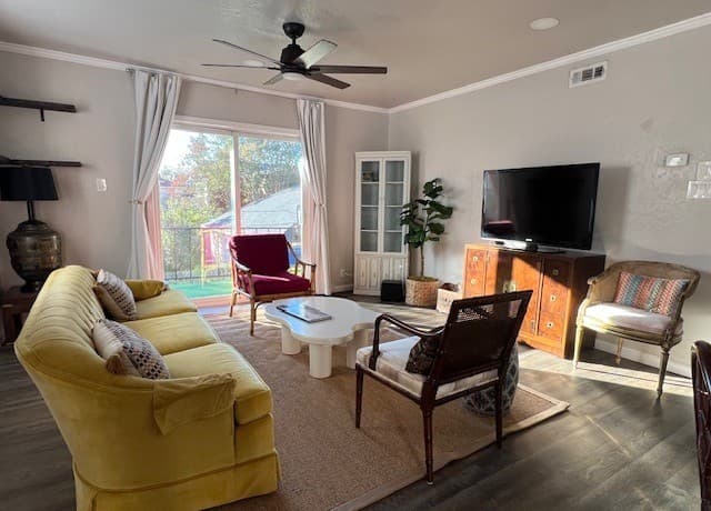 rental at 168  Barilla Unit # A-202 in San Antonio, TX — photo 1