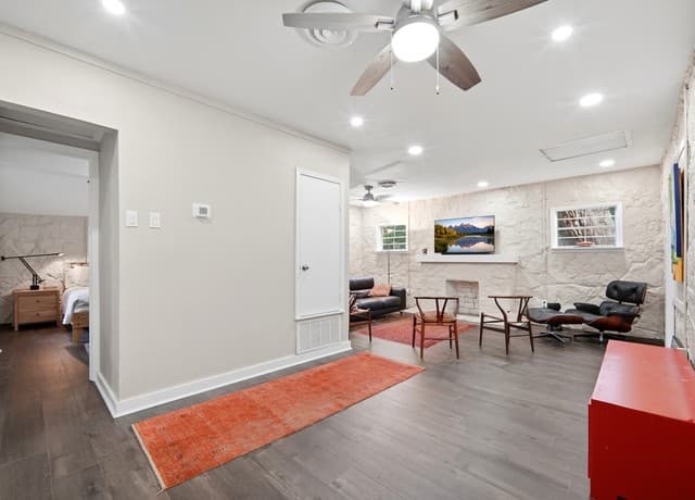 rental at 19214  Grey Forest in Helotes, TX — photo 4