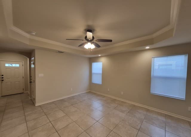 rental at 7026  Lakeview Dr. Unit 101 in San Antonio, TX — photo 3