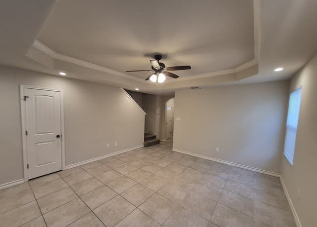 rental at 7026  Lakeview Dr. Unit 101 in San Antonio, TX — photo 4