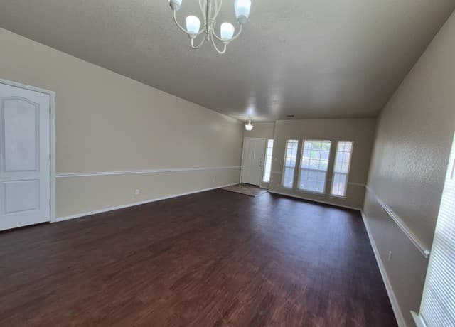 rental at 21215  Encino Ash in San Antonio, TX — photo 1