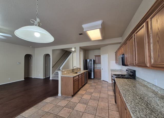rental at 21215  Encino Ash in San Antonio, TX — photo 4
