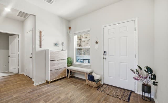 rental at 4819  Vogesite Path in San Antonio, TX — photo 3