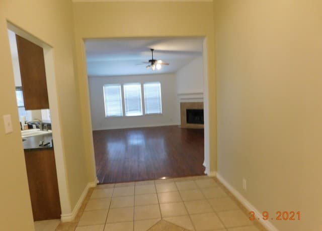 rental at 15713  Fair Lane in San Antonio, TX — photo 3