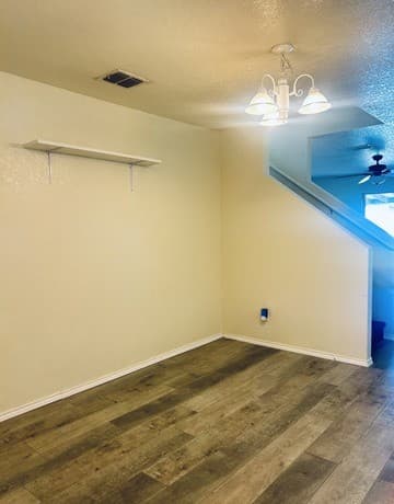 rental at 7715  Burro Bend in San Antonio, TX — photo 2