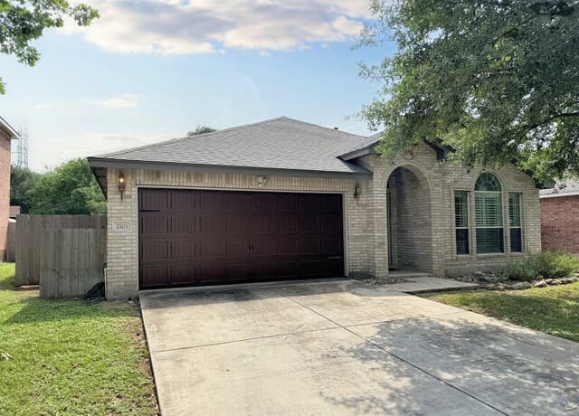 rental at 2103  Preakness Ln in San Antonio, TX — photo 2