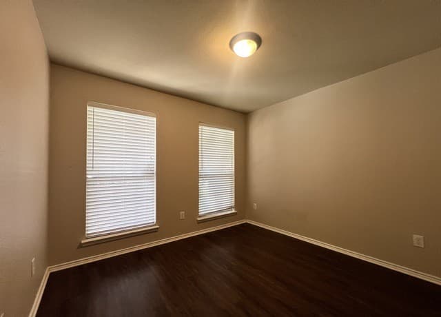 rental at 7627  Ariel Hl in San Antonio, TX — photo 5