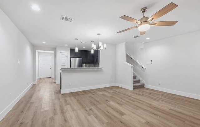 rental at 788  Abigail Aly in San Antonio, TX — photo 4
