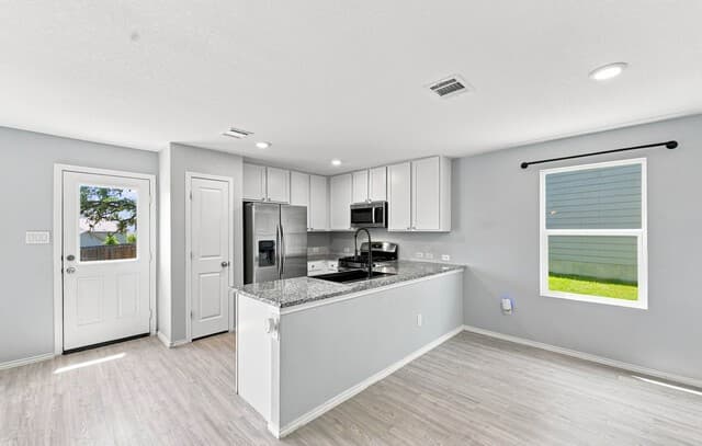 rental at 10111  Gap Crk in San Antonio, TX — photo 3