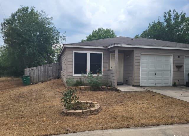 rental at 7959  MG Rd in San Antonio, TX — photo 1