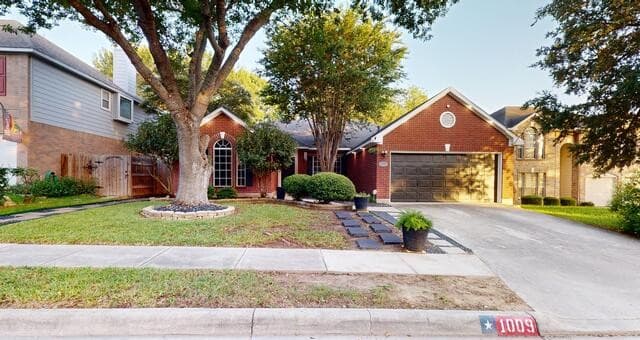 rental at 1009  Crimson Cove Dr in Schertz, TX — photo 1