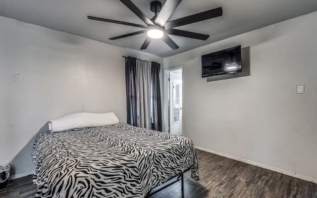 rental at 2219  Westmoor St in San Antonio, TX — photo 3