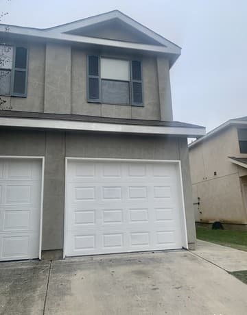 3-bedroom rental at 10706 Mathom Lndg Unit 3 in Universal City, TX — photo 1