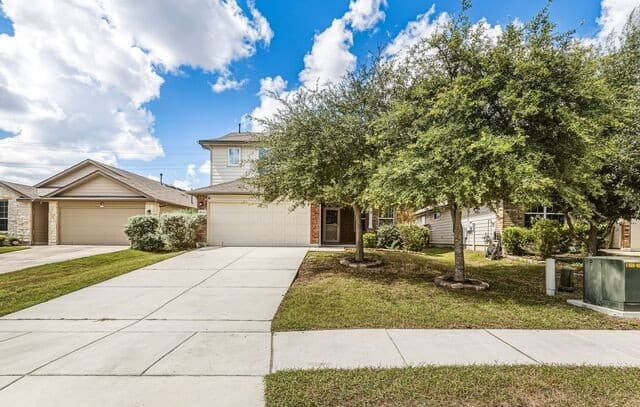 rental at 10213  Metz Valley in Schertz, TX — photo 2