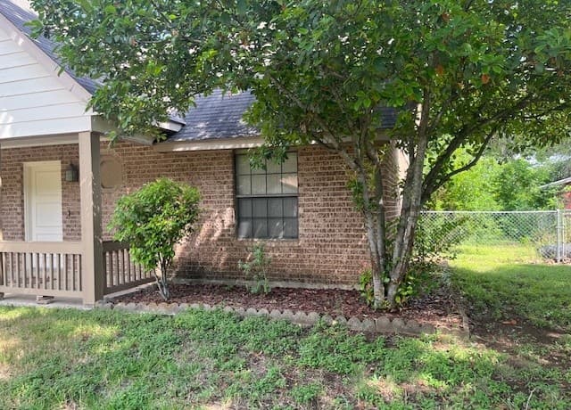 rental at 1306  Carnation Ln in New Braunfels, TX — photo 3