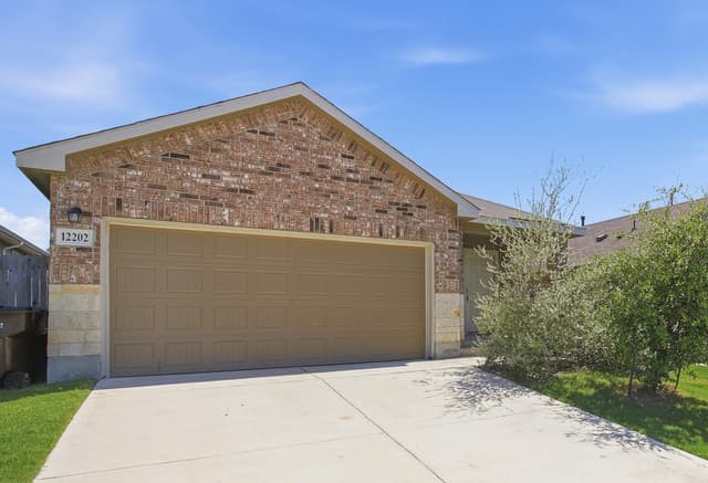 rental at 12202  Stoney Blue in San Antonio, TX — photo 1