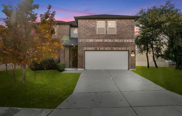 rental at 219  Lucchese St in San Antonio, TX — photo 1