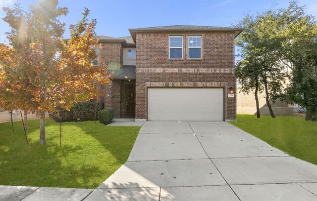 rental at 219  Lucchese St in San Antonio, TX — photo 3