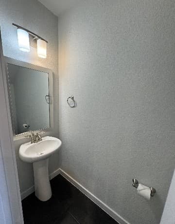 rental at 7914  Roanoke Run Unit UNIT 27 in San Antonio, TX — photo 5
