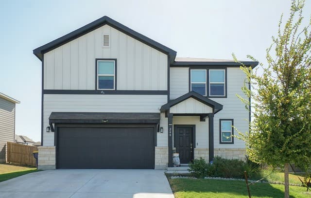 rental at 240  Brook Shadow in Cibolo, TX — photo 2