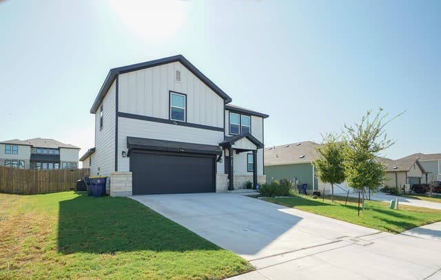 rental at 240  Brook Shadow in Cibolo, TX — photo 3