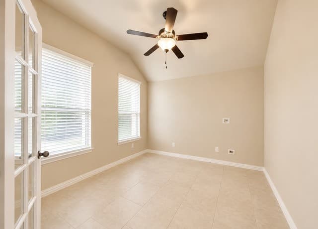 rental at 14422  Palomino Pl in San Antonio, TX — photo 4