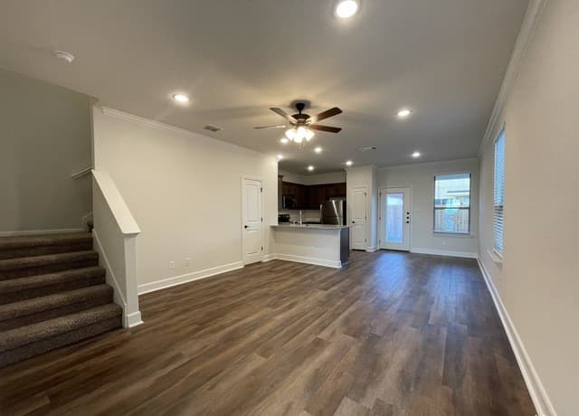 rental at 2207  Lynwood Bnd Unit 101 in San Antonio, TX — photo 4