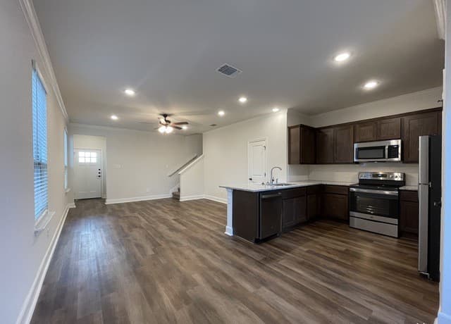 rental at 2207  Lynwood Bnd Unit 101 in San Antonio, TX — photo 5