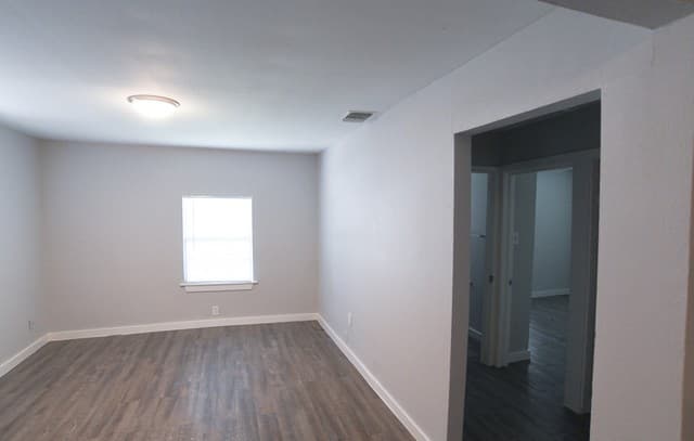 rental at 514  Bexar Dr in San Antonio, TX — photo 3