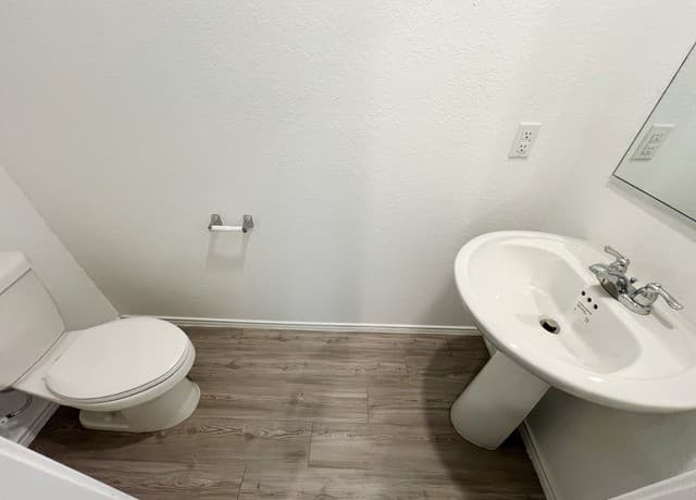 rental at 5433  Calton Bnd in San Antonio, TX — photo 3