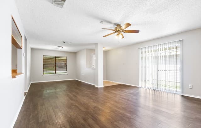 rental at 9919  Alexa Pl in San Antonio, TX — photo 4