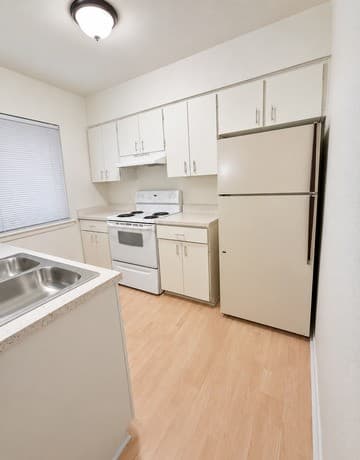rental at 10819  Baltic Unit 4 in San Antonio, TX — photo 5