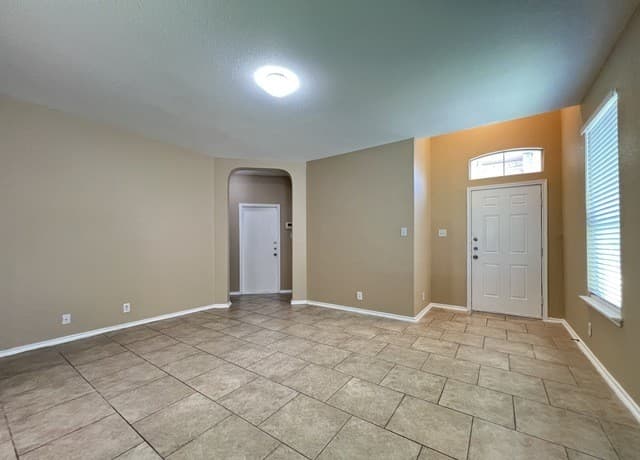 rental at 9023  Quihi Way in San Antonio, TX — photo 3