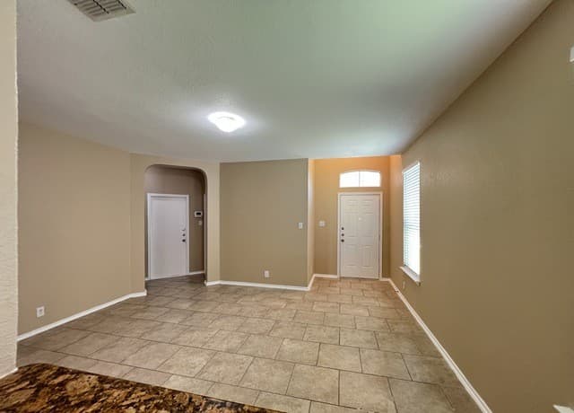 rental at 9023  Quihi Way in San Antonio, TX — photo 5