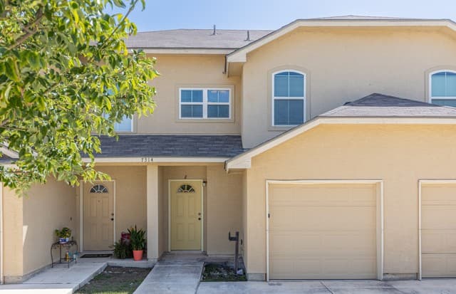 rental at 7314  Colina Way Unit 2 in Converse, TX — photo 1