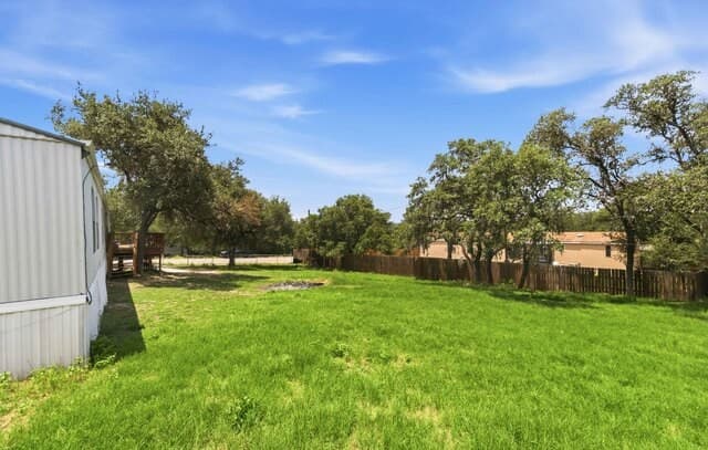 3-bedroom rental at 636 Balsa in Canyon Lake, TX — photo 4