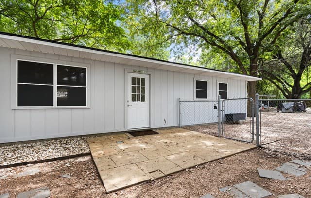 rental at 761  Whippoorwill Dr Unit B in Canyon Lake, TX — photo 2