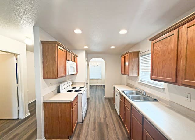 rental at 3949  Wensledale Dr in Schertz, TX — photo 5