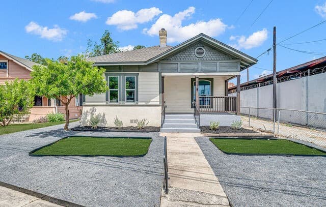 rental at 115 W Highland Blvd in San Antonio TX