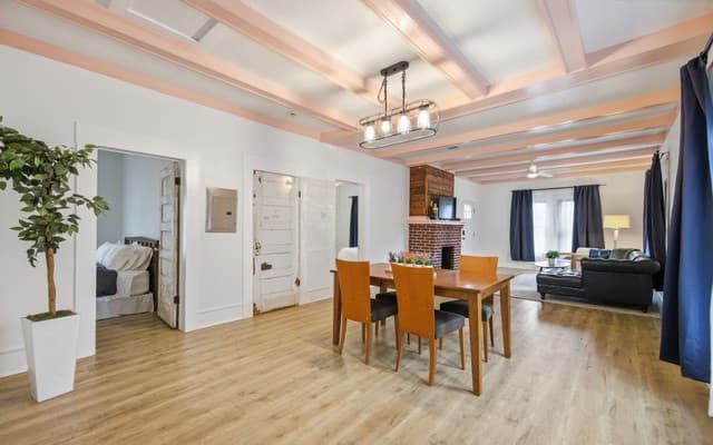 rental at 115 W Highland Blvd in San Antonio, TX — photo 5