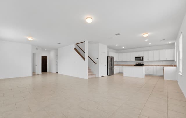 rental at 10310  Lady Bird in San Antonio, TX — photo 2