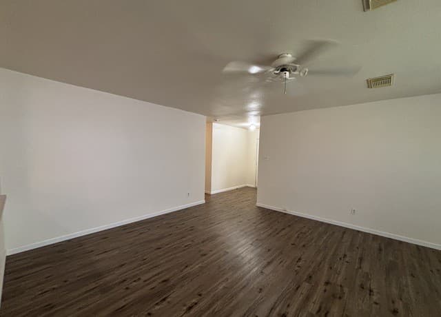 rental at 8214  Chestnut Manor Dr in Converse, TX — photo 5