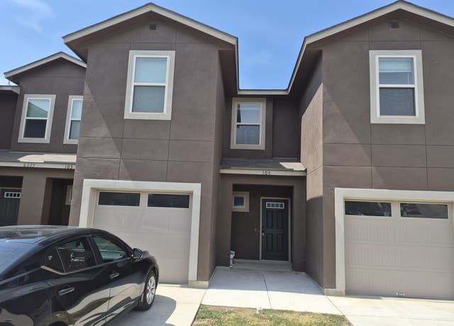 rental at 6327  Luglio Lane Unit 104 in San Antonio, TX — photo 1