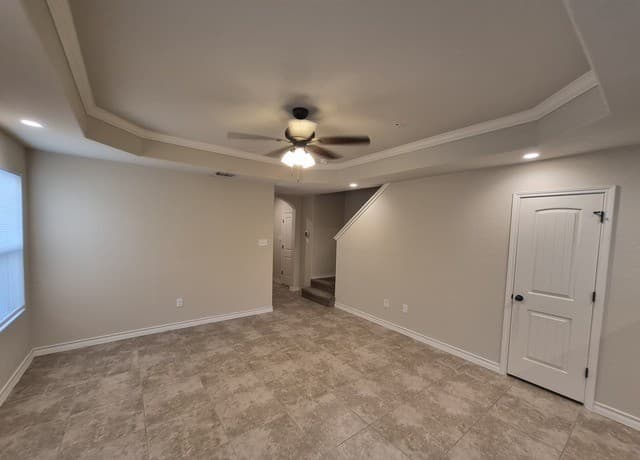 rental at 6327  Luglio Lane Unit 104 in San Antonio, TX — photo 4