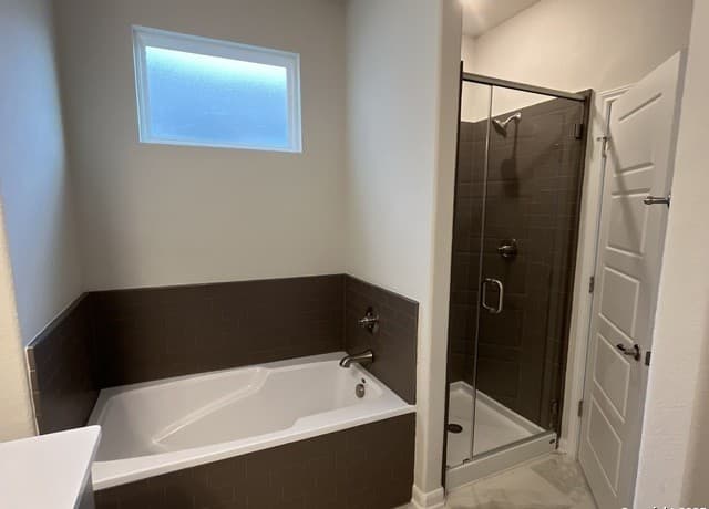 rental at 8234  Sunrise Glen in Schertz, TX — photo 5
