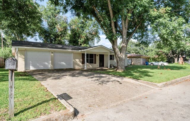 rental at 138  Bobolink Dr in New Braunfels, TX — photo 4