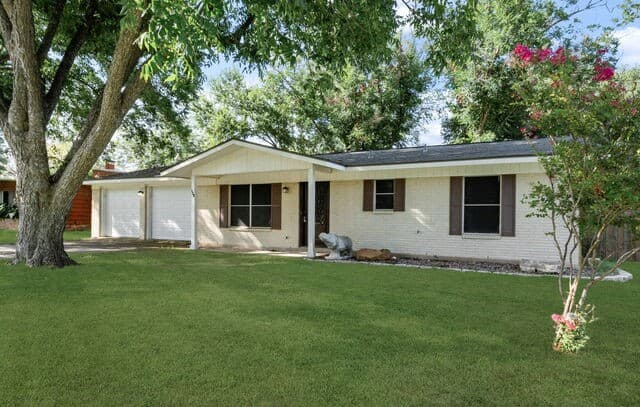 rental at 138  Bobolink Dr in New Braunfels, TX — photo 5