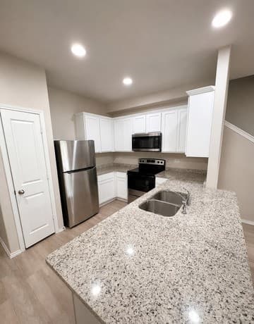 rental at 7356  Misty Ridge Dr Unit 12 in Converse, TX — photo 5