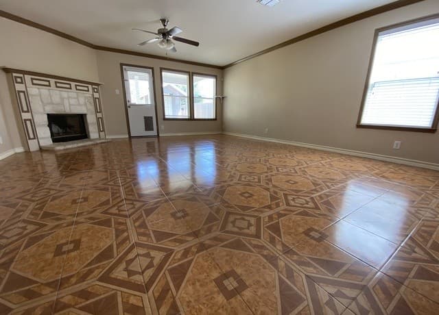 rental at 7940  Abbotts Pointe in San Antonio, TX — photo 3