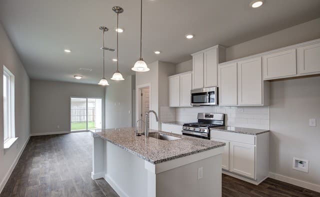 rental at 14627  Prairie Clover in San Antonio, TX — photo 2